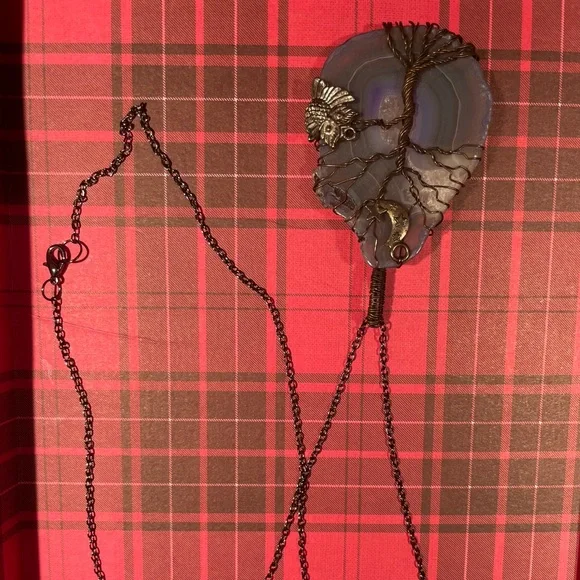 Tree necklace - Picture 1 of 1